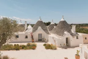 Exclusive Masseria Ferrari for rent in Martina Franca