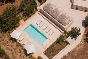 Exclusive Masseria Ferrari for rent in Martina Franca