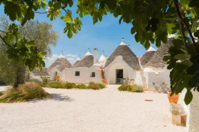 Exclusive Masseria Ferrari for rent in Martina Franca