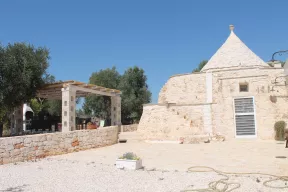 trullo calamo in affitto a ostuni